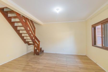 Casa de condomínio para alugar com 100m², 2 quartos e 2 vagasSala