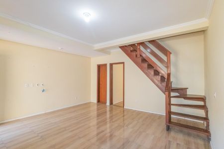 Casa de condomínio para alugar com 100m², 2 quartos e 2 vagasSala