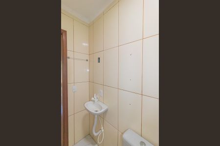 Casa de condomínio para alugar com 100m², 2 quartos e 2 vagasBanheiro Social