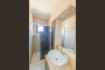 Casa de condomínio para alugar com 100m², 2 quartos e 2 vagasBanheiro da Suíte 2