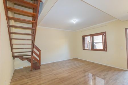 Casa de condomínio para alugar com 100m², 2 quartos e 2 vagasSala