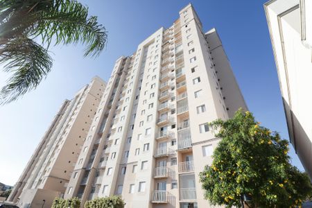 Apartamento à venda com 60m², 3 quartos e 2 vagasFachada