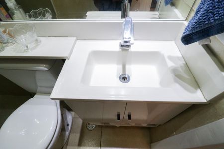 Apartamento à venda com 60m², 3 quartos e 2 vagasBanheiro Social