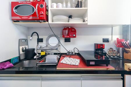 Cozinha de apartamento para alugar com 1 quarto, 50m² em Brooklin, São Paulo