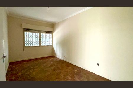 Casa à venda com 220m², 4 quartos e 2 vagas Casa à venda com 220m², 4 quartos e 2 vagasQuarto 3