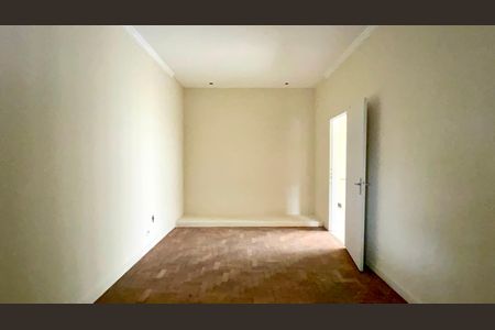 Casa à venda com 220m², 4 quartos e 2 vagas Casa à venda com 220m², 4 quartos e 2 vagasQuarto 3