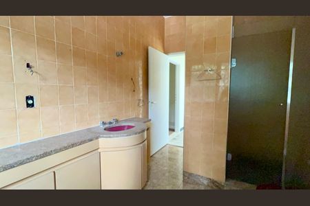 Casa à venda com 220m², 4 quartos e 2 vagas Casa à venda com 220m², 4 quartos e 2 vagasBanheiro