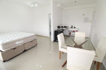 Apartamento para alugar com 37m², 1 quarto e 1 vagaSala / Cozinha