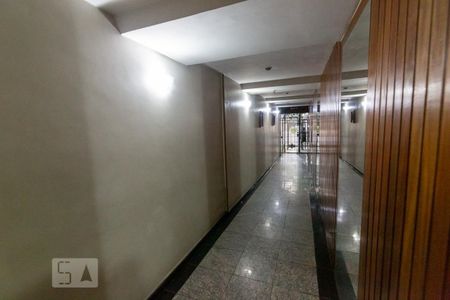 Apartamento à venda com 60m², 1 quarto e 1 vagaHall