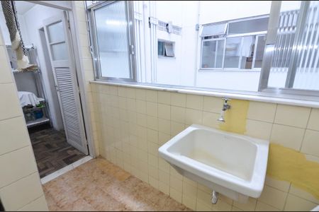Apartamento à venda com 60m², 1 quarto e 1 vagaÁrea de Serviço