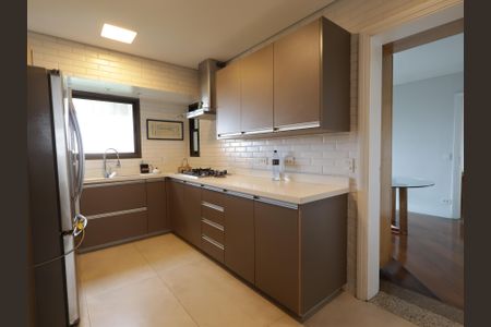 Apartamento para alugar com 225m², 4 quartos e 4 vagasCozinha