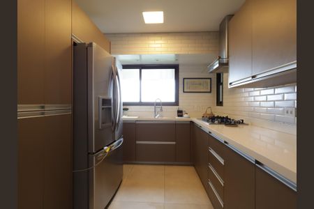 Apartamento para alugar com 225m², 4 quartos e 4 vagasCozinha