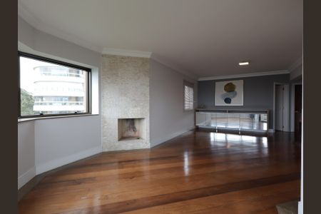 Apartamento para alugar com 225m², 4 quartos e 4 vagasSala