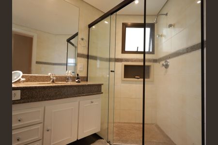 Apartamento para alugar com 225m², 4 quartos e 4 vagasBanheiro da Suíte 2