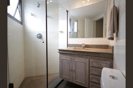 Apartamento para alugar com 225m², 4 quartos e 4 vagasBanheiro da Suíte 1