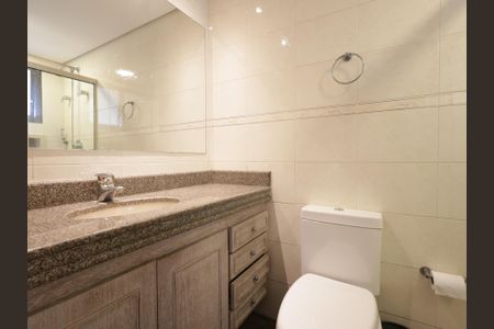 Apartamento para alugar com 225m², 4 quartos e 4 vagasBanheiro da Suíte 4