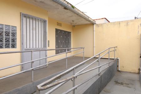 Casa para alugar com 100m², 3 quartos e sem vagaVaranda