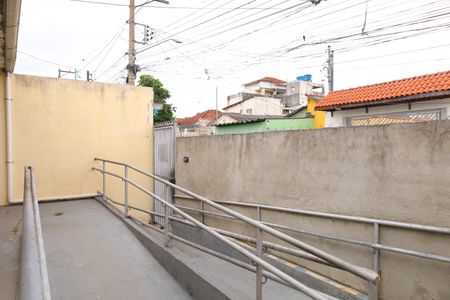 Casa para alugar com 100m², 3 quartos e sem vagaVaranda
