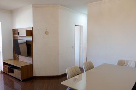 Apartamento para alugar com 72m², 3 quartos e 1 vagasala