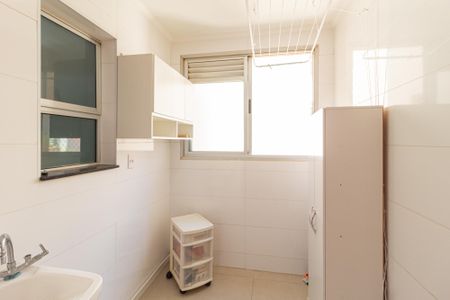 Apartamento para alugar com 74m², 3 quartos e 1 vaga Apartamento para alugar com 74m², 3 quartos e 1 vagaCozinha e área de serviço