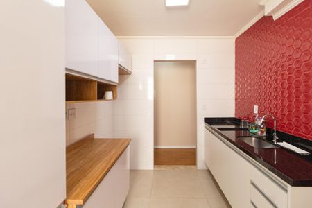 Apartamento para alugar com 74m², 3 quartos e 1 vaga Apartamento para alugar com 74m², 3 quartos e 1 vagaCozinha e área de serviço