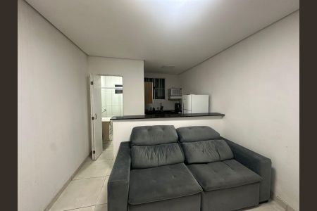 Sala de casa para alugar com 1 quarto, 120m² em Cidade São Pedro - Gleba A, Santana de Parnaíba