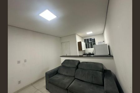 Sala de casa para alugar com 1 quarto, 120m² em Cidade São Pedro - Gleba A, Santana de Parnaíba