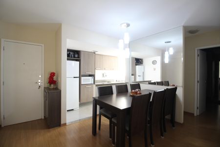 Sala de apartamento para alugar com 2 quartos, 80m² em Taquara, Rio de Janeiro