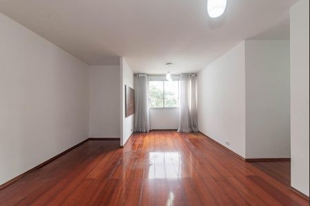 Apartamento para alugar com 62m², 2 quartos e 1 vagaSala