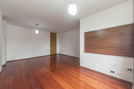 Apartamento para alugar com 62m², 2 quartos e 1 vagaSala