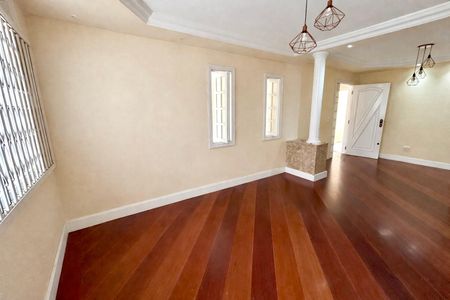 Sala de casa para alugar com 3 quartos, 250m² em Macedo, Guarulhos