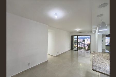 Sala de apartamento para alugar com 3 quartos, 89m² em Taquara, Rio de Janeiro