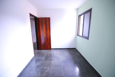 Casa para alugar com 3 quartos, 210m² em Jardim Vivan, São Paulo