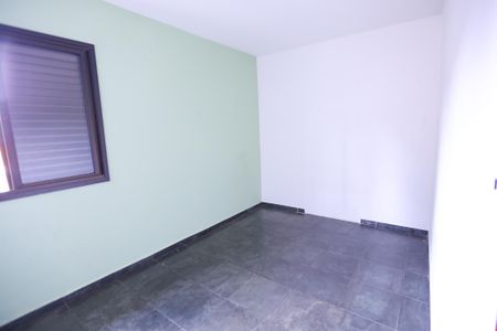 Casa para alugar com 3 quartos, 210m² em Jardim Vivan, São Paulo