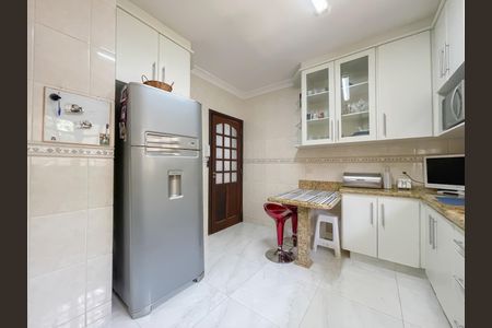 Casa à venda com 250m², 4 quartos e 6 vagasCozinha