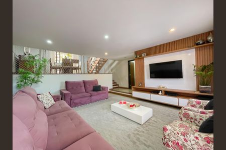 Sala de casa à venda com 4 quartos, 250m² em City Bussocaba, Osasco