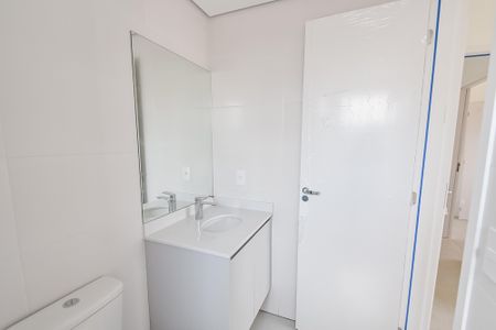 Apartamento para alugar com 68m², 2 quartos e 1 vaga Apartamento para alugar com 68m², 2 quartos e 1 vagaBanheiro da suíte