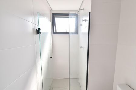 Apartamento para alugar com 68m², 2 quartos e 1 vaga Apartamento para alugar com 68m², 2 quartos e 1 vagaBanheiro da suíte