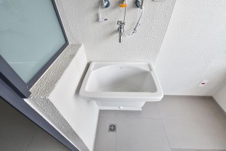 Apartamento para alugar com 68m², 2 quartos e 1 vaga Apartamento para alugar com 68m², 2 quartos e 1 vagaÁrea de serviço