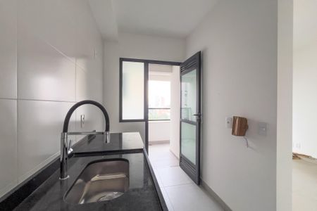 Apartamento para alugar com 68m², 2 quartos e 1 vagaCozinha e área de serviço 