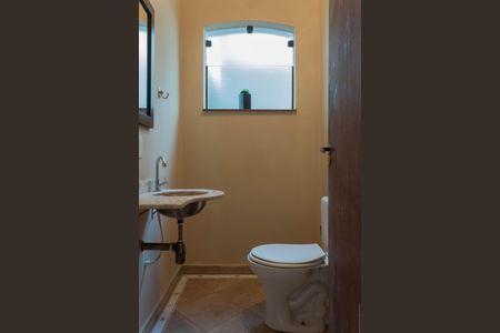 Casa à venda com 379m², 3 quartos e 3 vagasLavabo