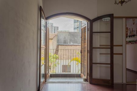 Casa à venda com 379m², 3 quartos e 3 vagasQuarto 2