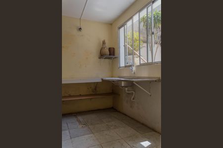 Casa à venda com 379m², 3 quartos e 3 vagasCozinha do Salão de Festas