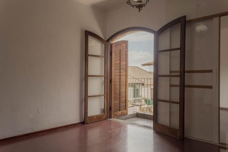 Casa à venda com 379m², 3 quartos e 3 vagasQuarto 2