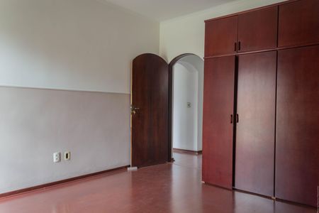 Casa à venda com 379m², 3 quartos e 3 vagasQuarto 1