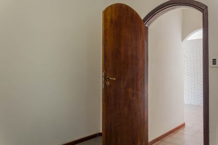 Casa à venda com 379m², 3 quartos e 3 vagasEscritório