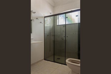 Casa à venda com 379m², 3 quartos e 3 vagasBanheiro da Suíte 1