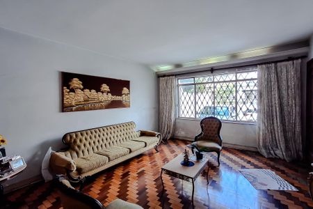 Casa à venda com 250m², 3 quartos e 2 vagas Casa à venda com 250m², 3 quartos e 2 vagasSala