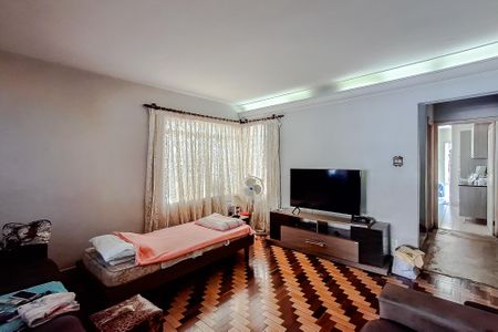 Casa à venda com 250m², 3 quartos e 2 vagas Casa à venda com 250m², 3 quartos e 2 vagasSala