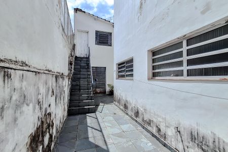 Casa à venda com 250m², 3 quartos e 2 vagas Casa à venda com 250m², 3 quartos e 2 vagasÁrea externa